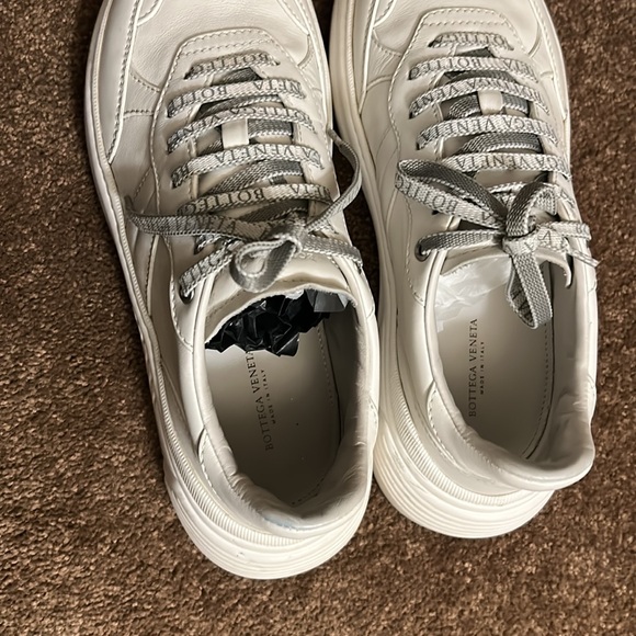 Women Bottega Veneta used white leather sneakers size 41 - Picture 2 of 6